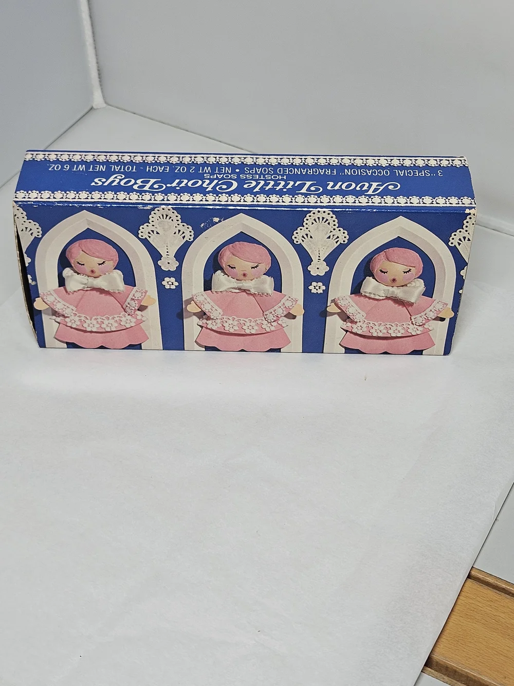 Avon Little Choir Boys Hostess Soap Set - Pink & Blue